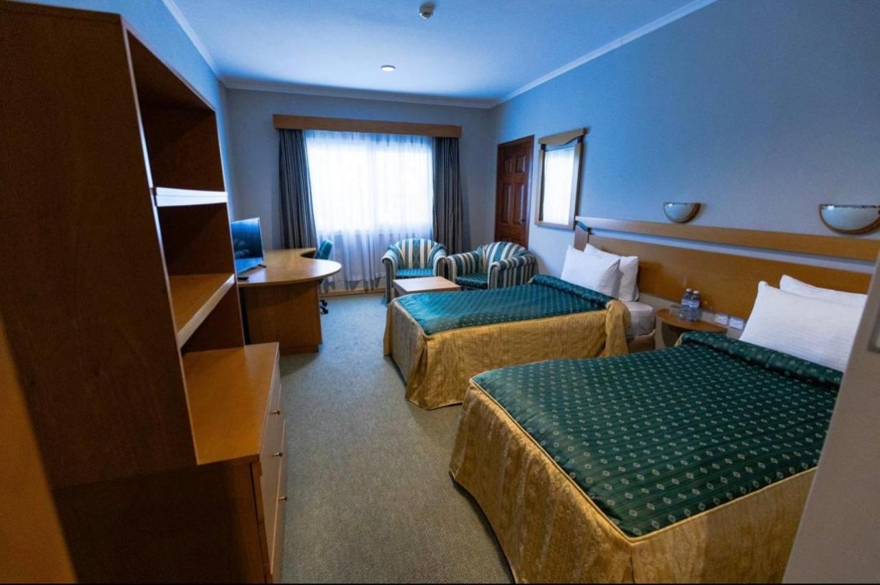 The Crescent Beach Hotel Baku Exterior photo